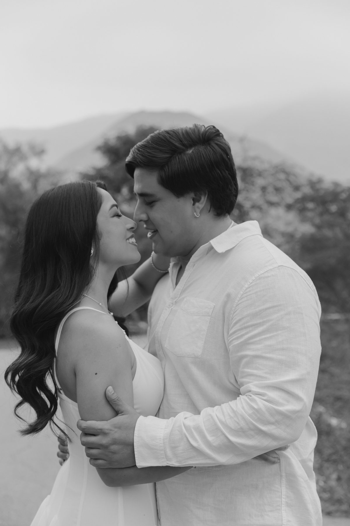 Primer plano casi besándose